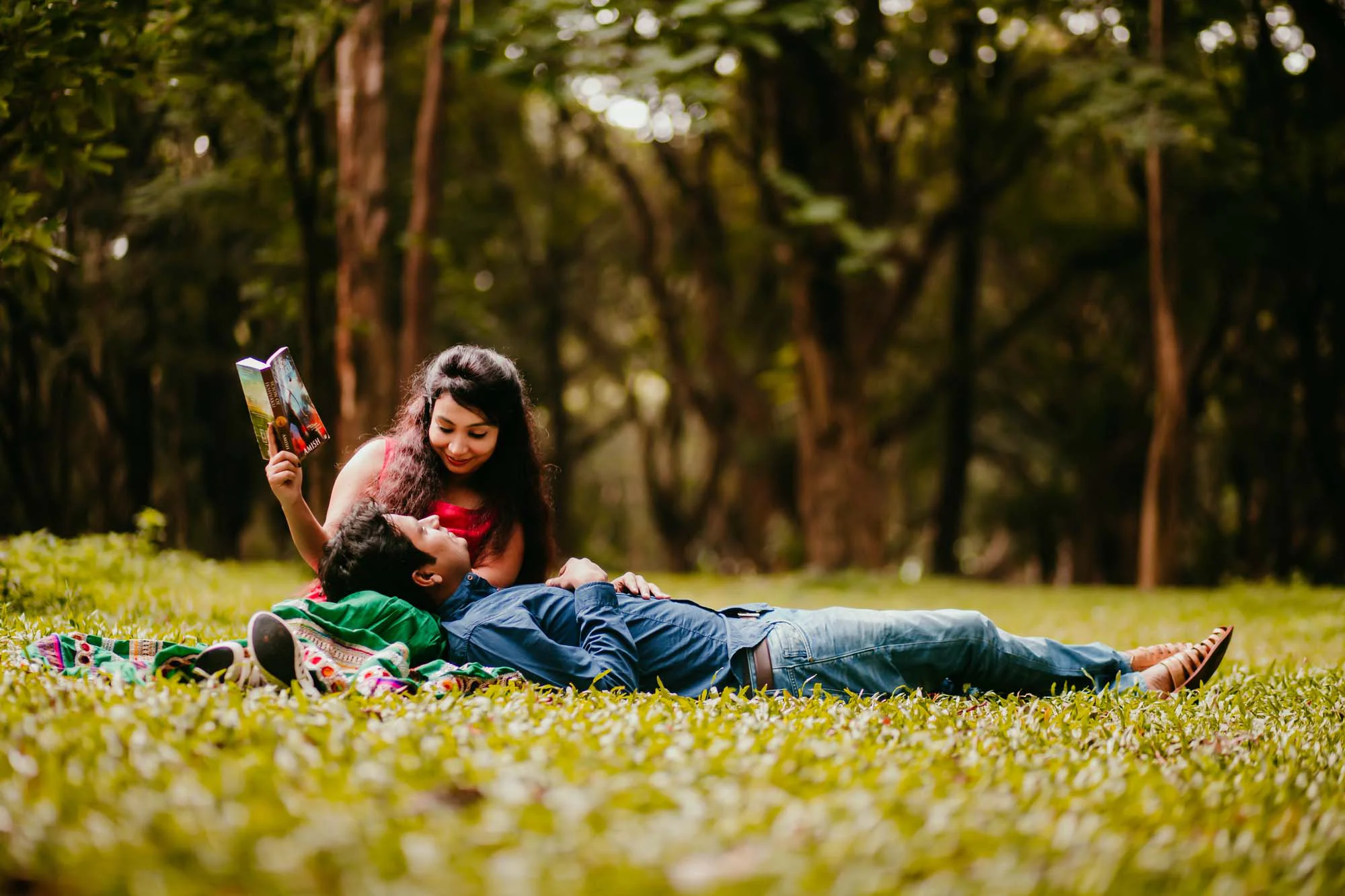 Relaxed pre wedding moments